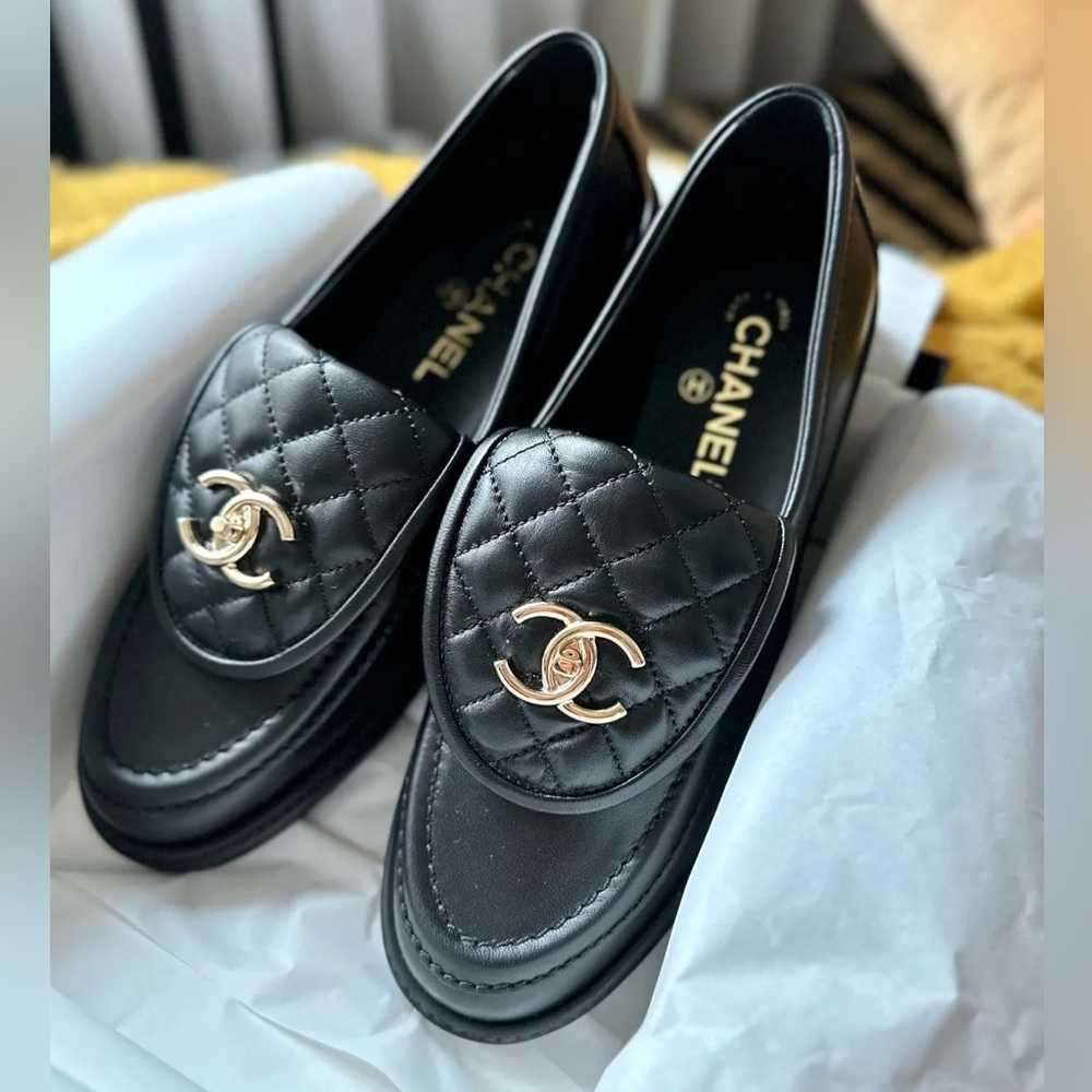 CHANEL CC turn lock diamond quilted loafers black